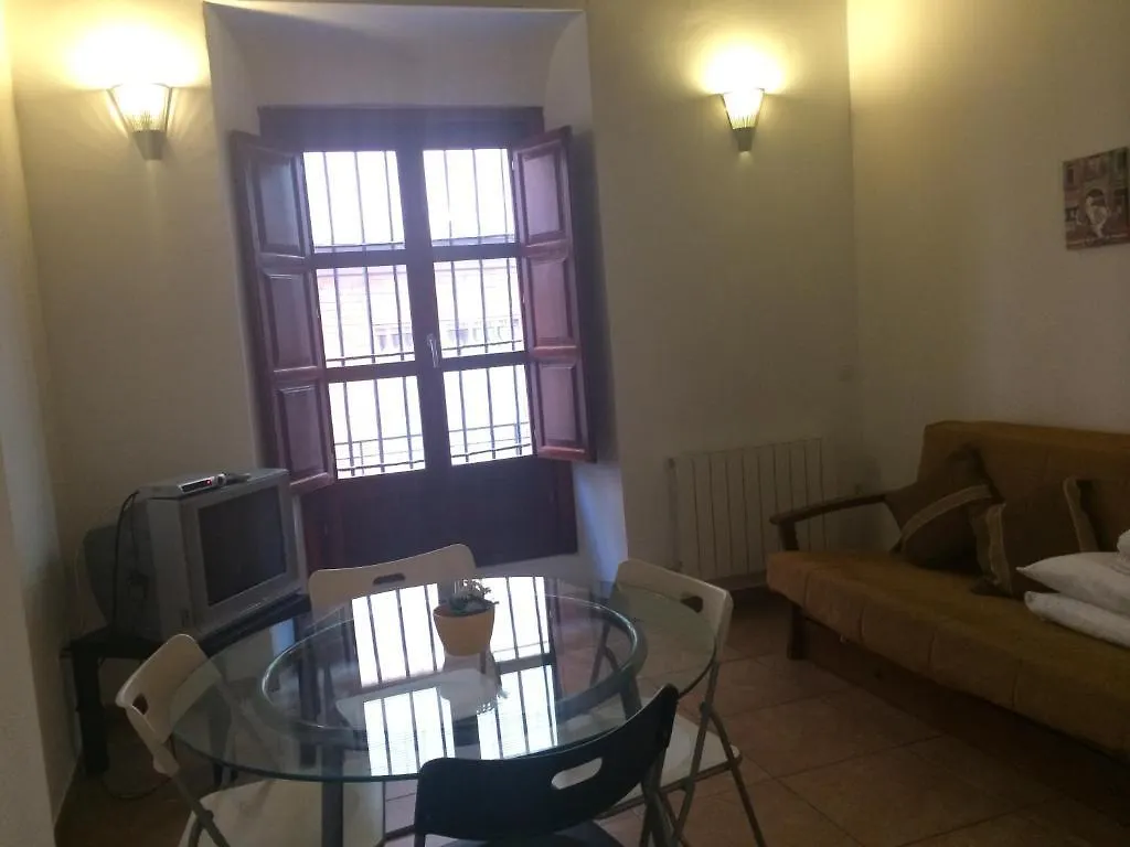 Apartamentos Puerta Real Granada Apartment
